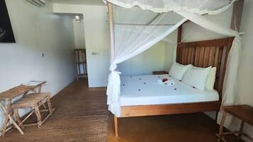 Deluxe Double or Twin Room, Pool View | Desk, laptop workspace, free WiFi