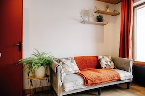 Living area - Charming, cosy studio near village center and ski slopes (Praz-sur-Arly)