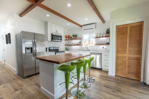 Sunrise House, Los Angeles, Private guest house