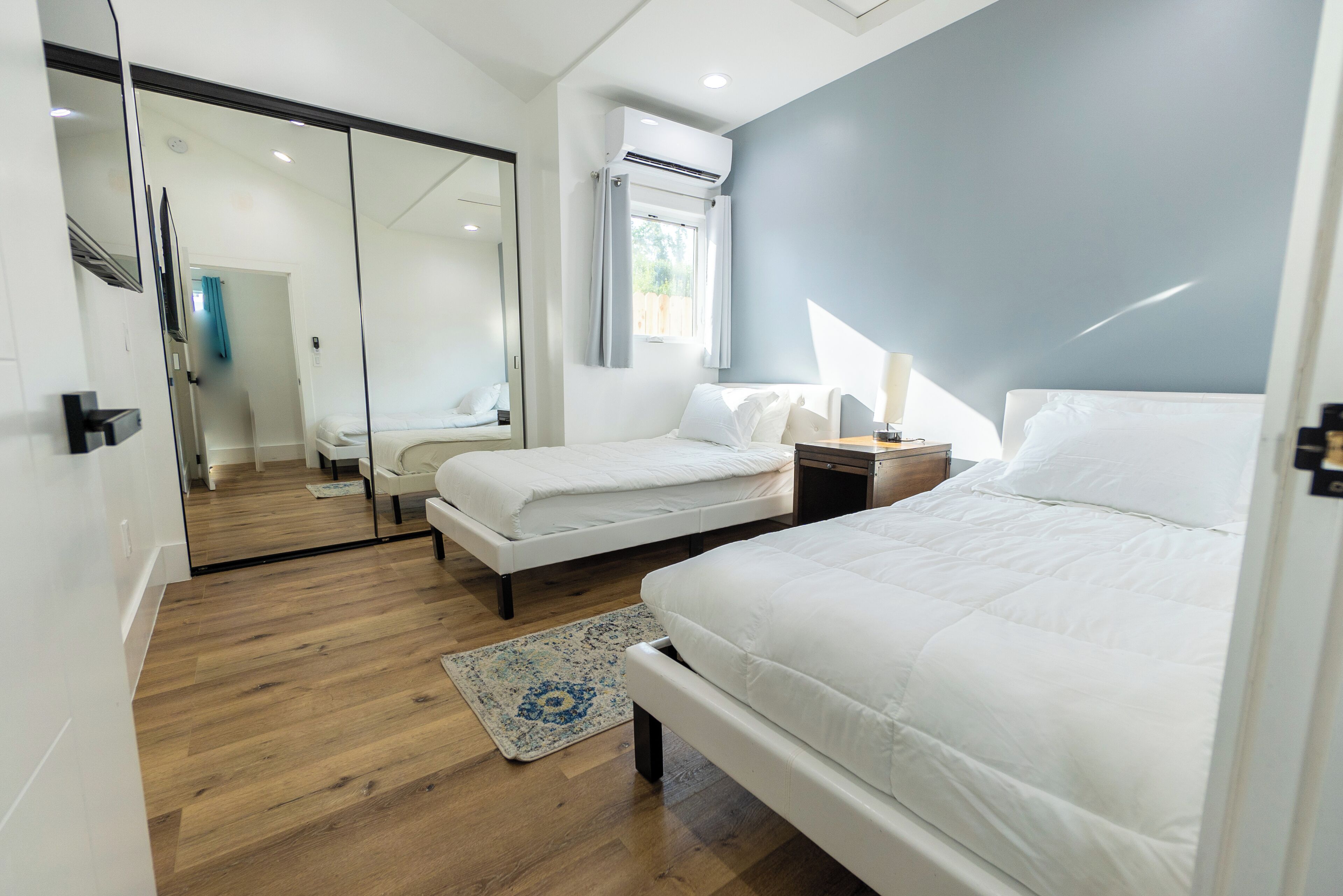 2 bedrooms