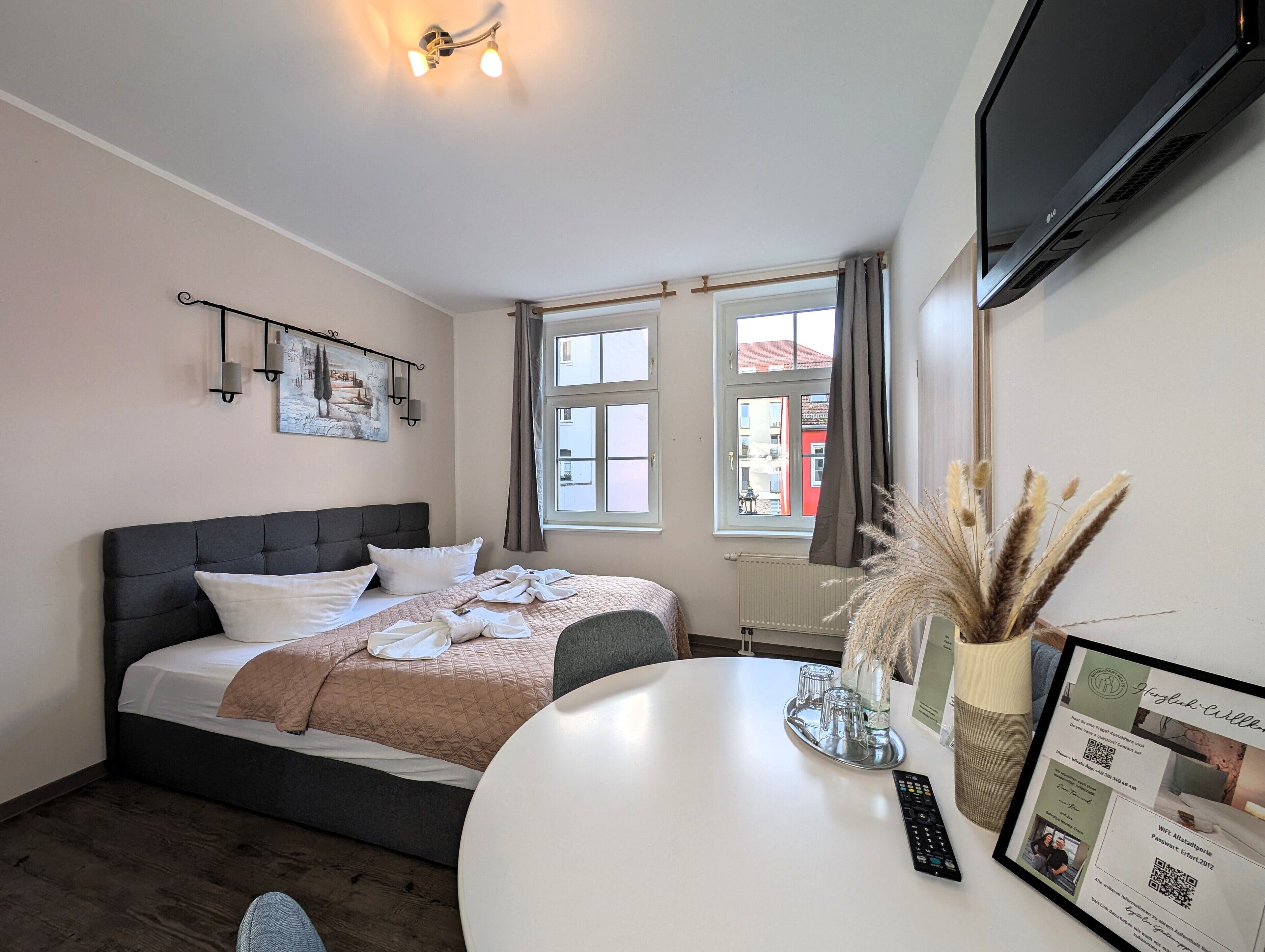 Superior-Suite, Blick auf den Innenhof | Verdunkelungsvorhänge, kostenloses WLAN