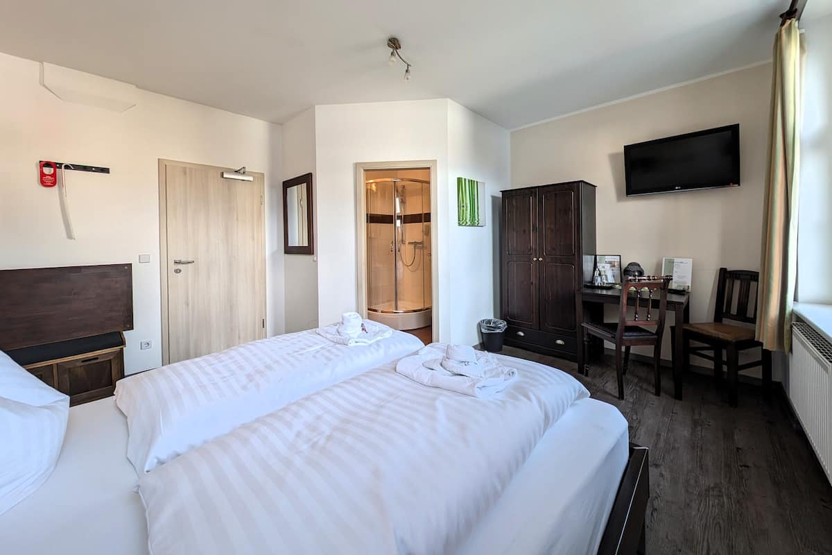 Superior-Doppelzimmer | Verdunkelungsvorhänge, kostenloses WLAN