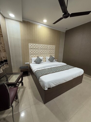 Hotel om international 