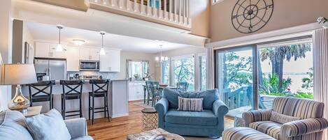 Smart-TV, peis, bøker og PC-skjermer