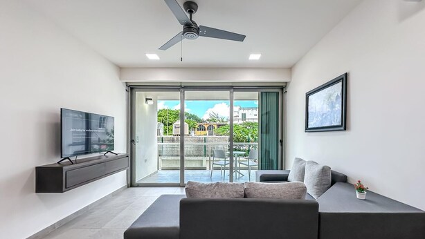 Unclassified image, 1 of 35, button - Prime Downtown 1 BR w/ Rooftop Infinity Pool (Isla Mujeres)