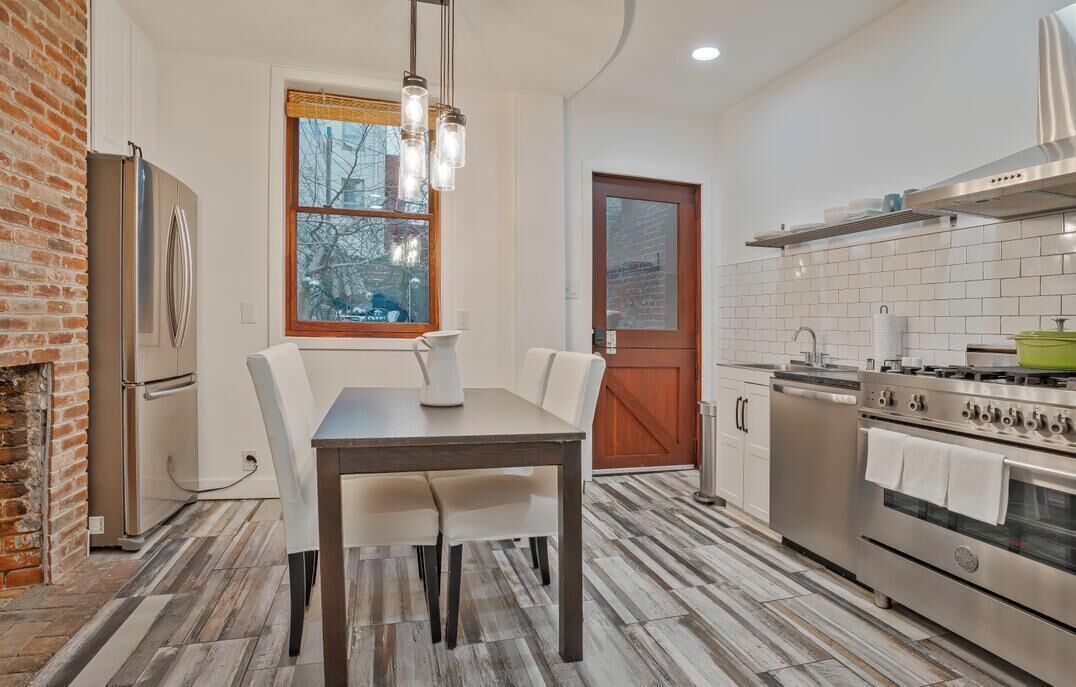 雪櫃、微波爐、焗爐、爐具