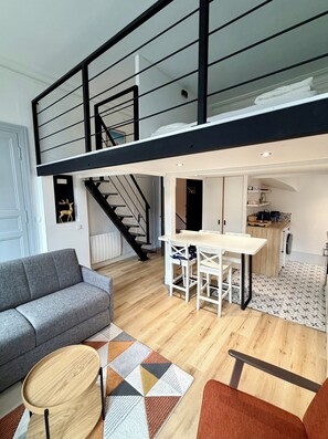 Living area - Le Balcon d'Etigny - T2 apartment (Bagnères-de-Luchon)