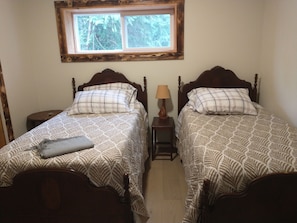 2 bedrooms, WiFi, bed sheets