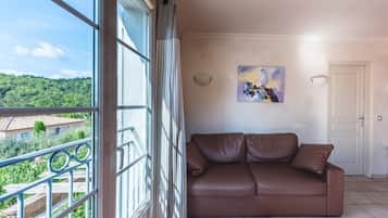 Apartment | Living room