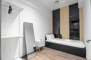2 bedrooms, iron/ironing board, WiFi, bed sheets - Agile Bukit Bintang, 54th Floor Apt, Infinity Pool (Kuala Lumpur)