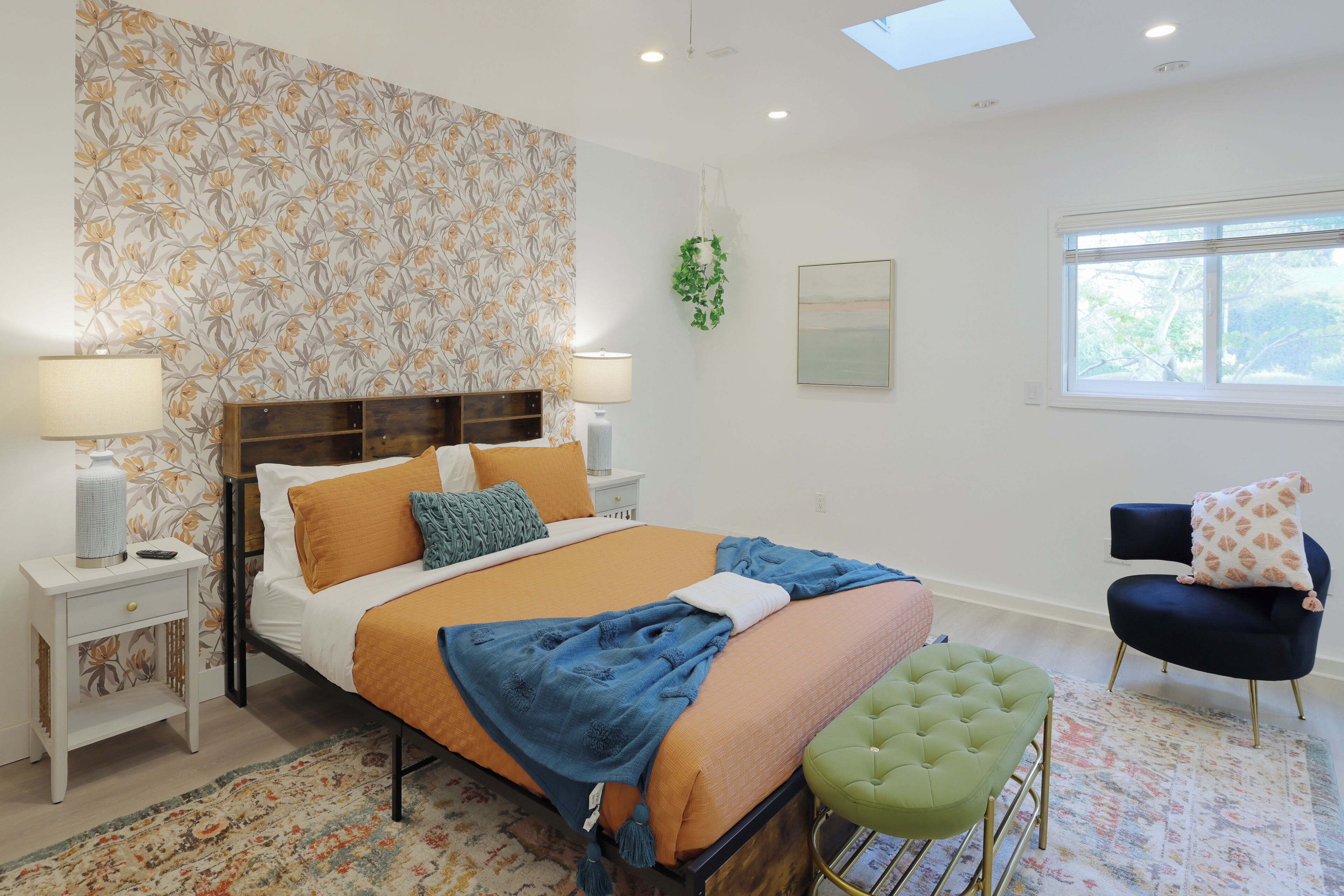 4 bedrooms, WiFi, bed sheets