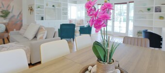 Venice Beach Haven w/ Backyard 4BR, Near Ocean, Golf Course, Parks