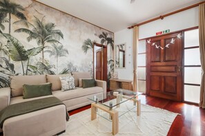 House - Lovely Lugar by Homie (Ponta do Sol)