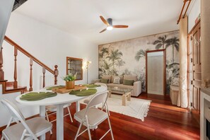 House - Lovely Lugar by Homie (Ponta do Sol)