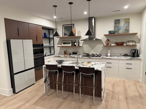 2-bedroom apartment in barndominium with 2 car garage included