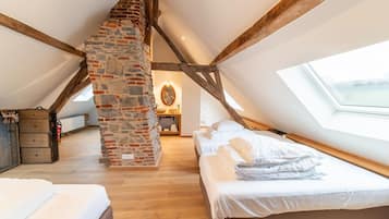 House | 2 bedrooms, bed sheets