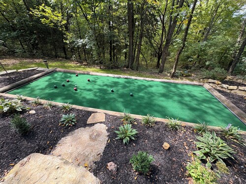 The Pair Tree BnB A Romantic Retreat in the trees