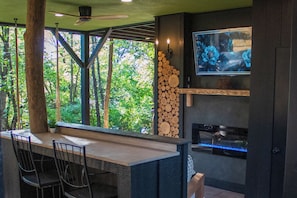Interior - The Pair Tree BnB A Romantic Retreat in the trees (Perry)