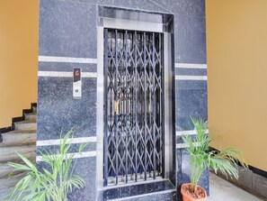 House | Reception - Hotel O Nadargul Hyderabad JJ Grand (Hyderabad)