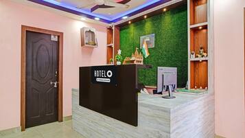 House | Reception