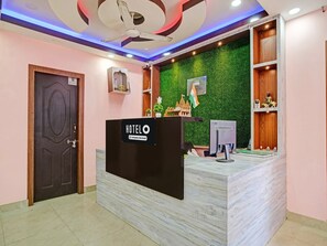 House | Reception