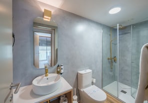 Apart Daire | Banyo | Saç kurutma makinesi 