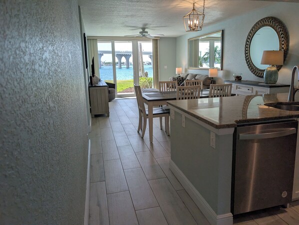 Interior - Newly Furnished 1st Floor Condo, Waterfront, steps to Pool, Hot Tub and Beach! (St. Petersburg)