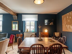 House | Dining - Spacious Holiday Home With Sunny Terrace (Dinant)