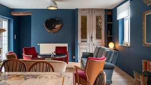 House | Living room - Spacious Holiday Home With Sunny Terrace (Dinant)