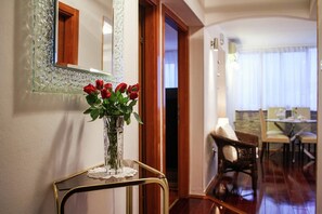 Reception - Sunny Apartment Near Beach in Split (Split)
