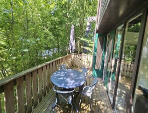Chalet | Balcony - Charming Chalet in Durby With Patio (Durbuy)