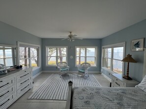 3 bedrooms, WiFi, bed sheets - Bayfront home with private pier & dock- near Fairhope & Magnolia Springs (Foley)