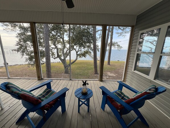 Terrace/patio - Bayfront home with private pier & dock- near Fairhope & Magnolia Springs (Foley)