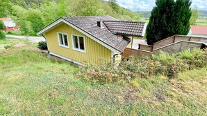 House | Exterior - 4 Person Holiday Home in Henan (Henån)