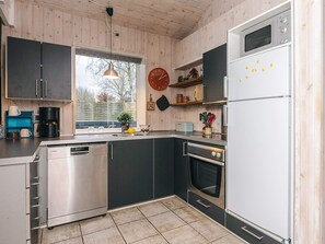 House | Interior - 4 Star Holiday Home in Glesborg (Glesborg)