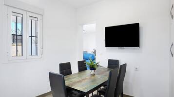 Vila | Tempat makan