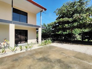 Property grounds - Studio/Pool/WIFI-Full kitchen-A/C-Large Beach-Sunset-Surf***. (Playa Grande)