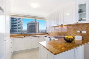 Fridge, microwave, stovetop, dishwasher - Oceanfront Peninsula Apartment, Surfers Paradise (Surfers Paradise)