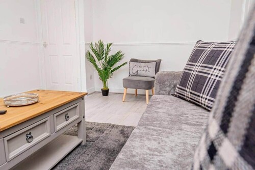 CozyRetreat|Parking|Contractor|Professional|Family