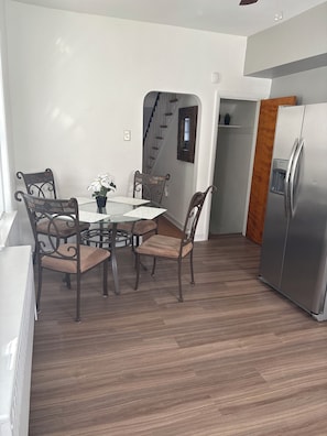 Dining - Charming 3-bedroom house with AC in Little Italy Wilmington, DE. (Wilmington)