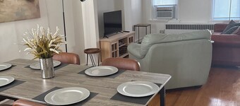 Charming 3-bedroom house with AC in Little Italy Wilmington, DE.