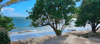 Portmore Paradise: Pool & 24/7 Security