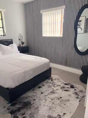 3 bedrooms, free WiFi, bed sheets - Elegant Urban Retreat in Hollywood (Hollywood)