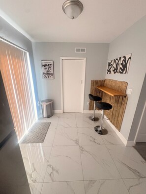 Interior - Elegant Urban Retreat in Hollywood (Hollywood)