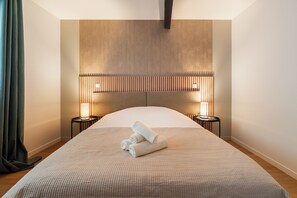 WiFi, bed sheets - Refurbished 1-bedroom apartment (Paris)