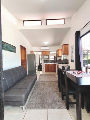 Living area - House in Playa Grande/Piscina • Surf & Sunsets - WiFi - A/C - Complete kitchen (Provincia de Guanacaste)