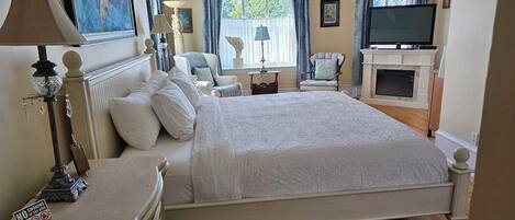 Fer et planche à repasser, Wi-Fi gratuit, draps fournis