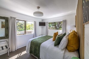 مكواة/لوح كي وواي فاي وملاءات أسرّة