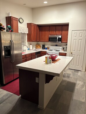 Microwave, oven, stovetop, dishwasher