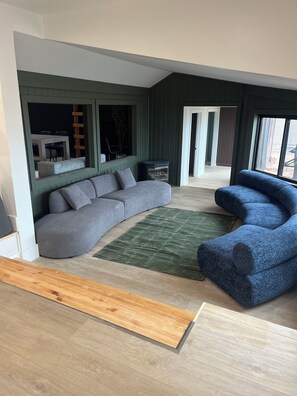 Interior - Spacious 7-bedroom house in amazing Greenbush with private beach (Greenbush)